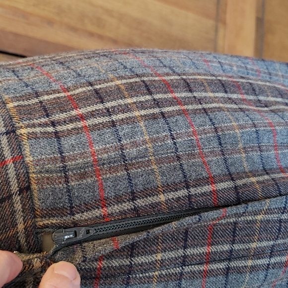 Evan Picone VTG Gray Plaid Wool Skirt, Sz 10 - Picture 4 of 8